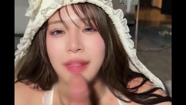 Super Cute Big Tits Beauty Climaxes And Sprays Water And Twitches